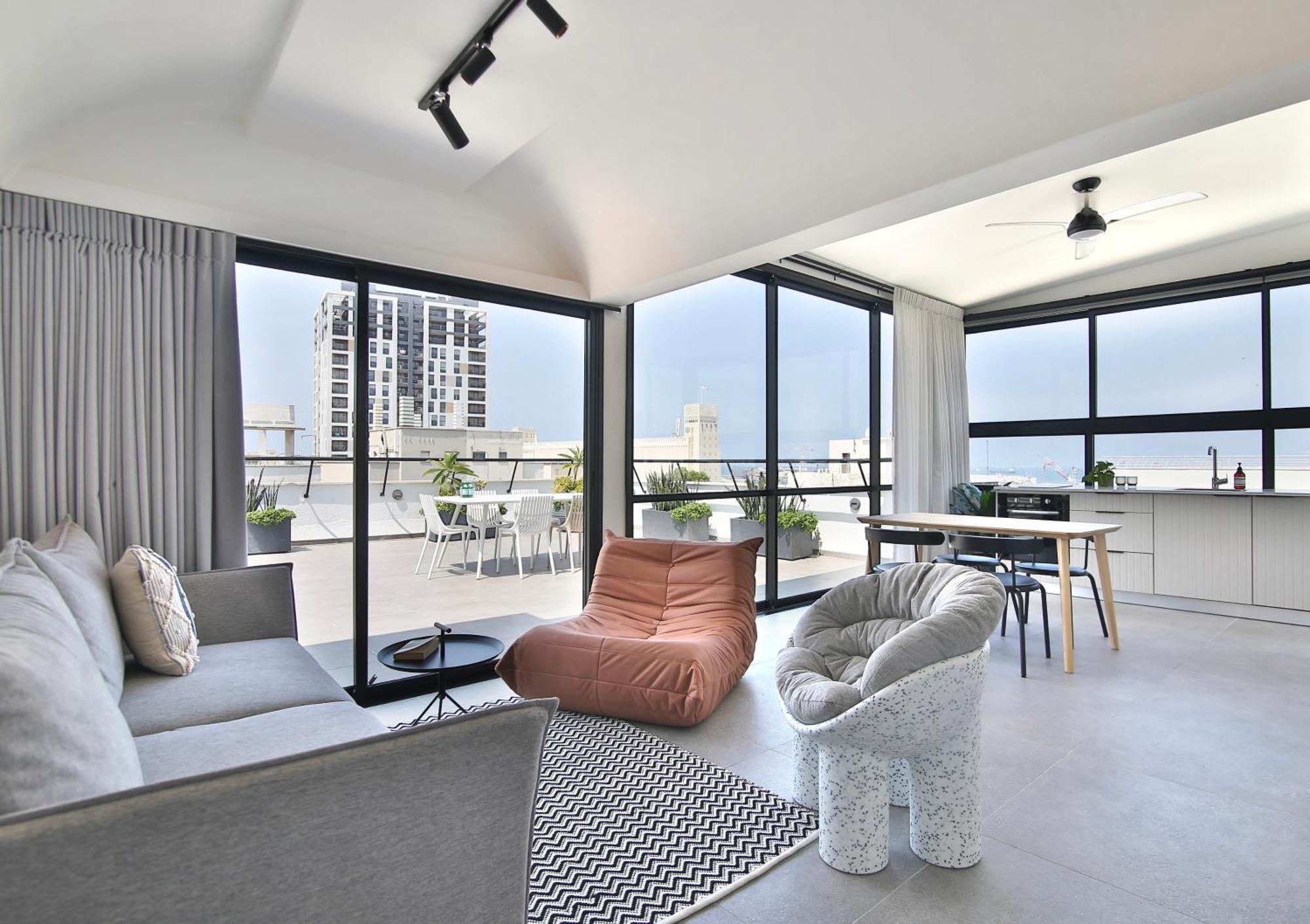 Rooftop 42 - Penthouse ハイファ エクステリア 写真